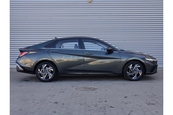 Elantra LUX